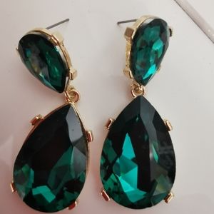 Emerald crystal earrings, princess Diana earrings, emerald crystal earrings,roya